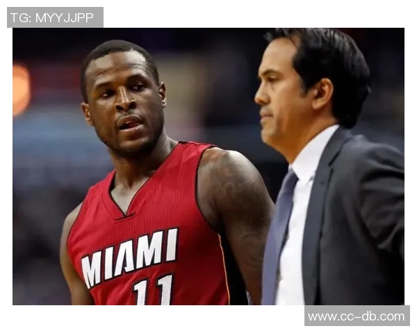 阿尔瓦拉多腿部受伤紧急返回更衣室希望尽快恢复状态