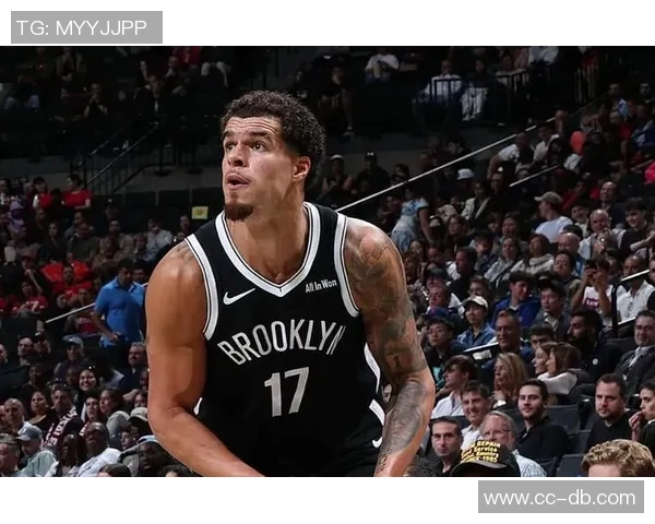 马祖拉称赞A西蒙斯表现提升认为他在新角色中更加出色