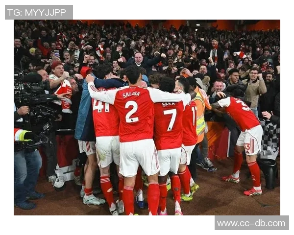 多特冬窗或出售阿德耶米英媒称枪手曼联争抢身价6000万欧球员 多特冬窗或出售阿德耶米英媒称枪手曼联争抢身价6000万欧球员